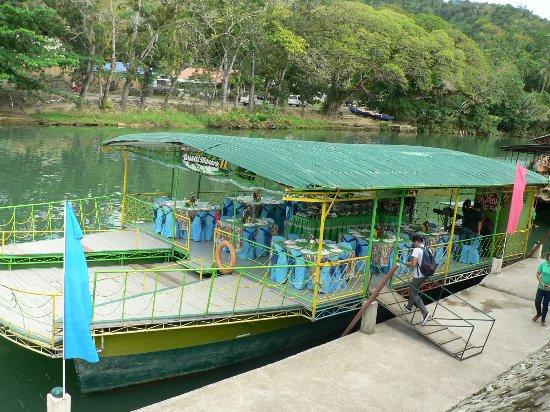 Busai Monarc Floating Resto